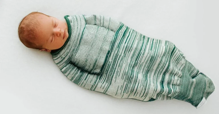 Swaddelini: Revolutionizing Baby Sleep with 3D Knit Swaddle and Hug Technology