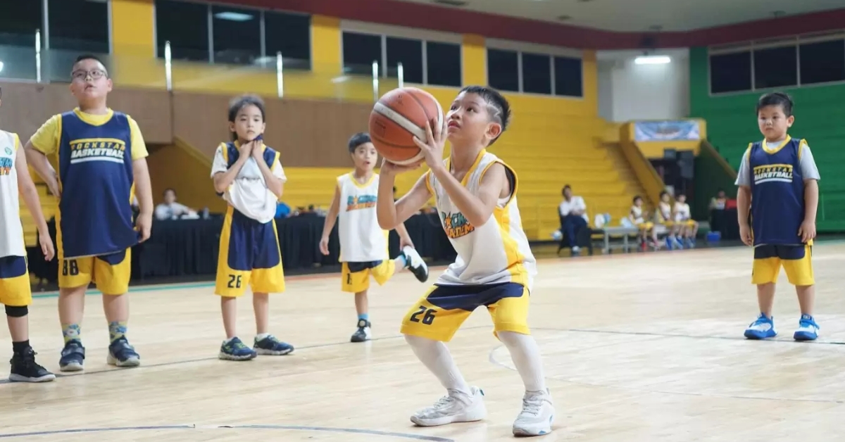 basketball holiday program